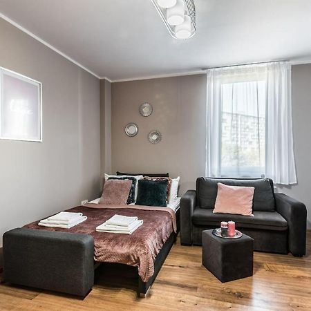 Rent Like Home - Gwiazdzista 10 Wrocław Kültér fotó