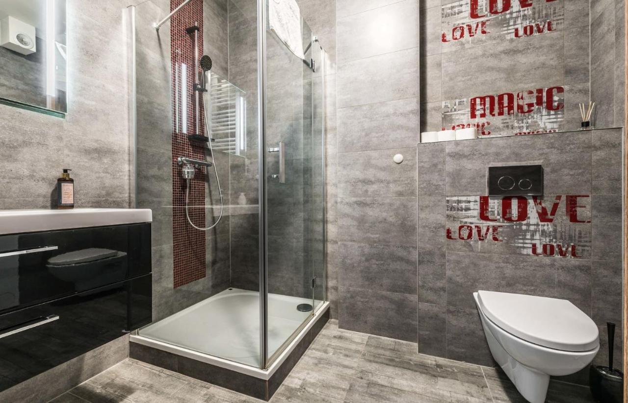 Rent Like Home - Gwiazdzista 10 Wrocław Kültér fotó