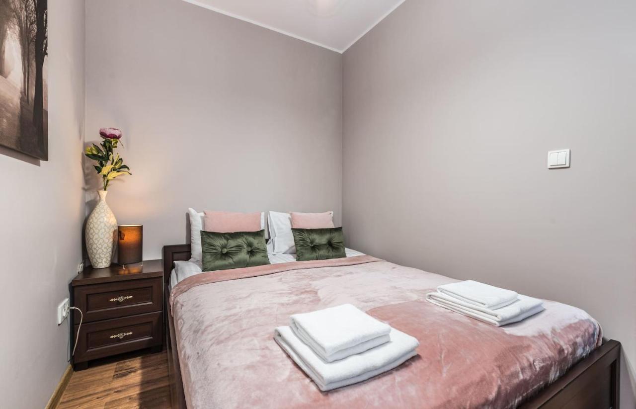 Rent Like Home - Gwiazdzista 10 Wrocław Kültér fotó